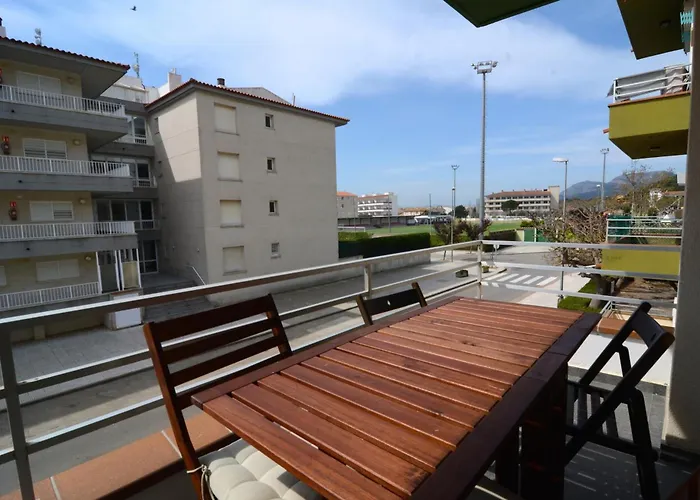 Omega 5 1-d アパート *